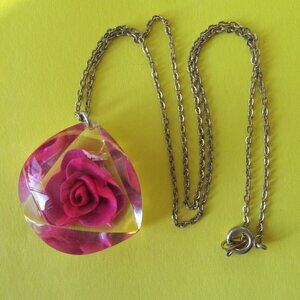 Vintage pink rose pendant necklace
